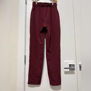 Lululemon Athletica Women's Ankle Pants - Rich Burgundy